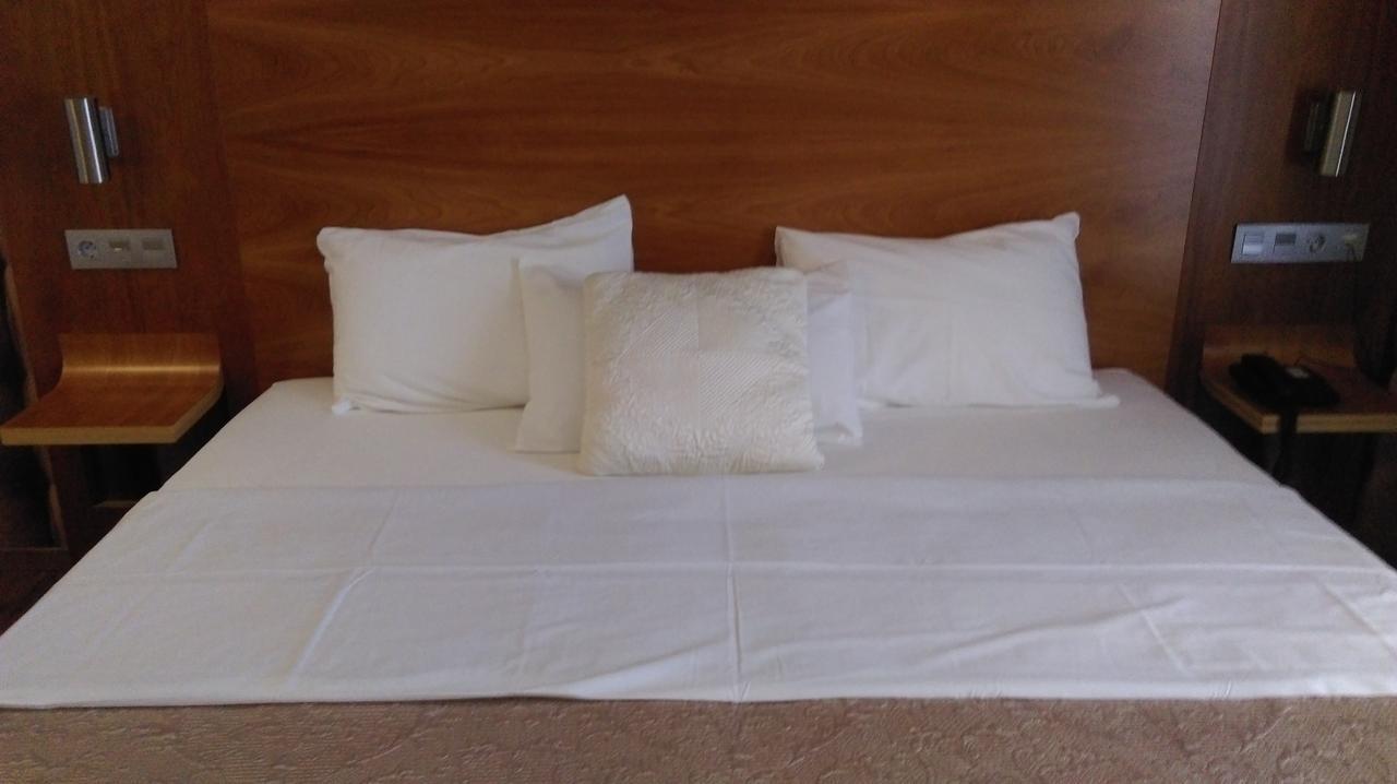 Hotel Boutique Villa Erina By Bossh Hotels - Adults Recommended 马尼尔瓦 外观 照片